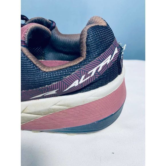 Altra Olympus Trail Running Shoe Vibram Sole - Picture 2 of 11